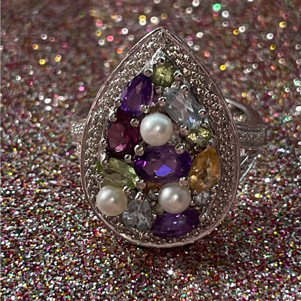 Sterling silver multicolored ring.